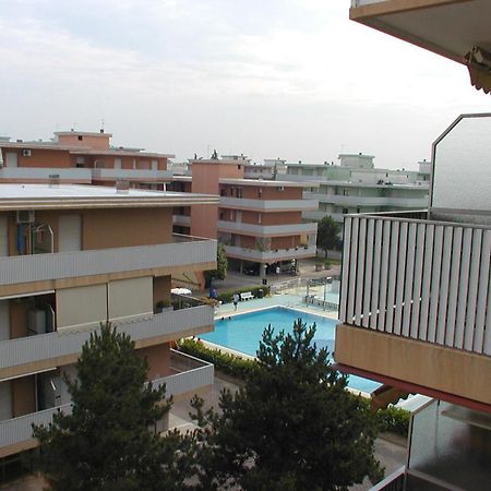 Appartamenti Valbella Con Piscina Bibione Extérieur photo